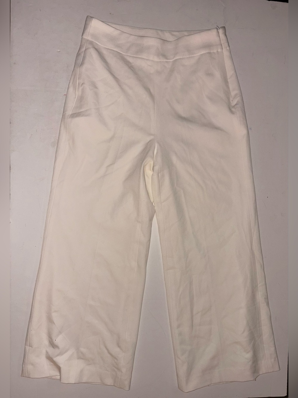 NWT Elie Tahari size 4 wide leg ivory cropped trousers